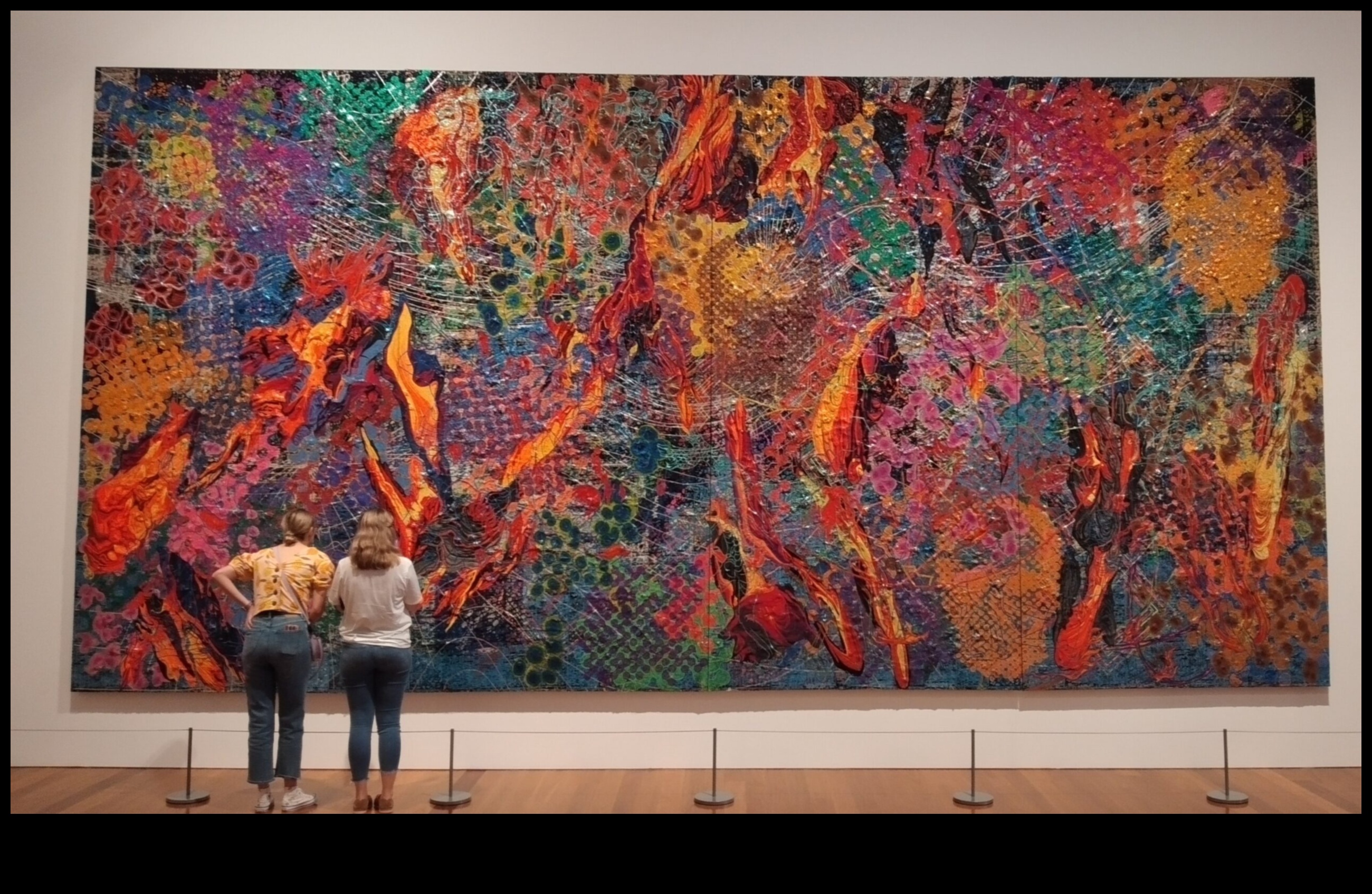 הפשטות בולטות: חקירת טקסטורה באמנות מופשטת